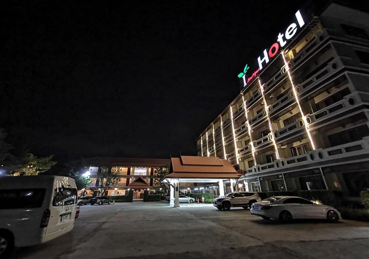I Boutique Hotel Pluak Daeng Exterior foto
